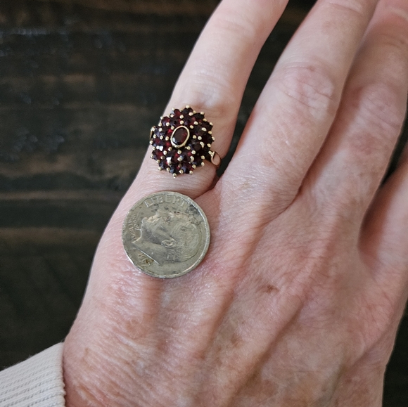 Vintage Bohemian Garnet 14K Yellow Gold Ring - Picture 12 of 15